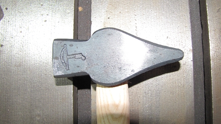 geschmiedeter Hammer.JPG - Schmiedehämmer aus dem Hause Wirz